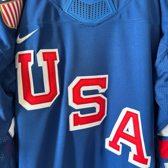 Nike Blue USA Men's Jersey - Picture 2 of 8